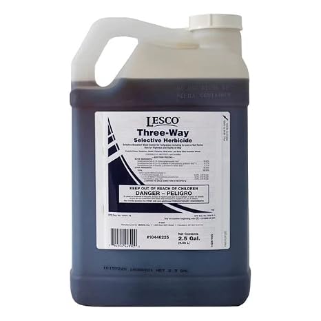 Lawn Synergy Lesco Three-Way Post Emergent Liquid Herbicide, 2.5 Gal