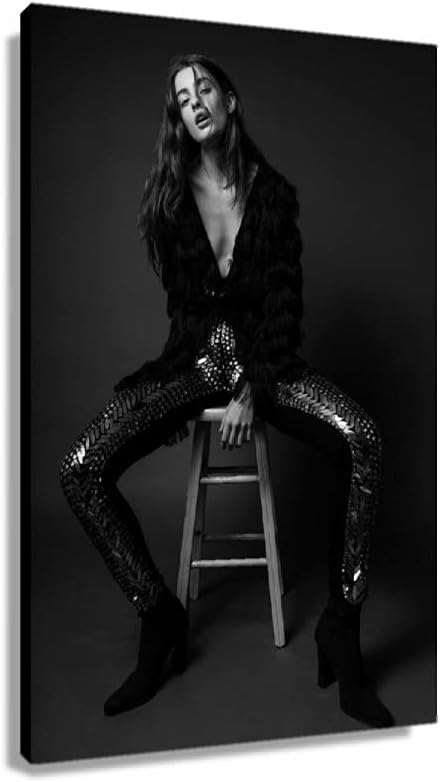 Famous Sensual Actress Diana Silvers Sexy Retro Poster Pictures for Living Room Decor Pictures Aesthetic Rectangle Art Canvas Painting for Bedroom Wall Decorations Contemporary Prints Photo 16x24inch40x60cm,Framed