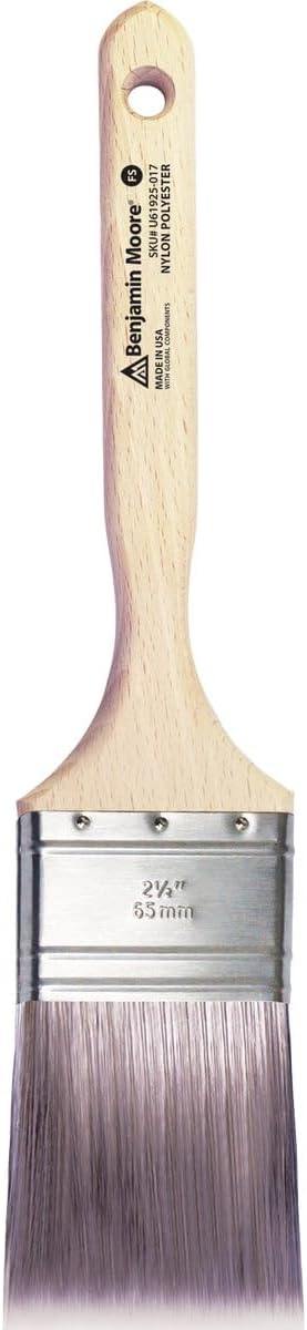 Benjamin Moore 2-1/2 in. Firm Flat Paint Brush