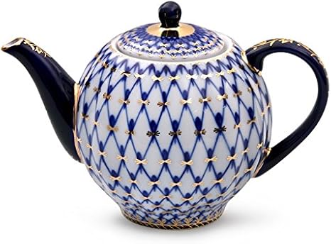 Imperial / Lomonosov Porcelain Teapot 'Tulip Cobalt Net'