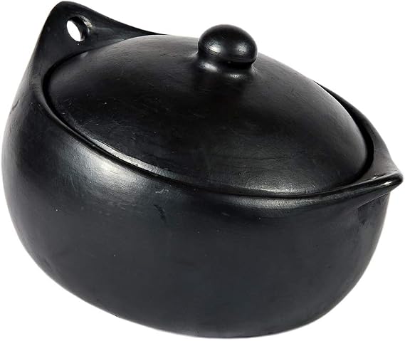 Macondo Ancient Pot Chamba - Flat Stew Medium (4 Quarts)