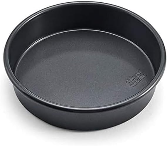 Chicago Metallic Professional Non-Stick Round Cake Pan, 9-Inch