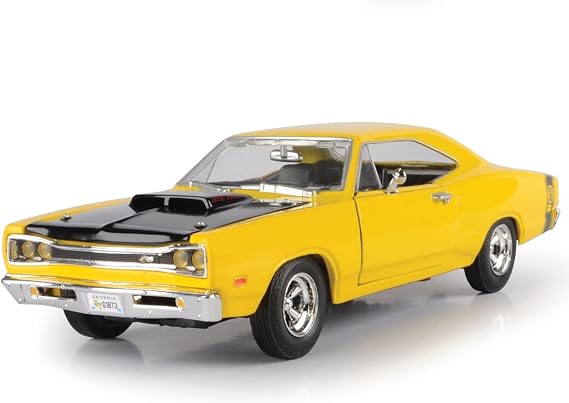 1969 Dodge Coronet Super Bee, Yellow With Black Hood - Motormax Premium American 73315 - 1/24 Scale Diecast Model Car for unisex-children