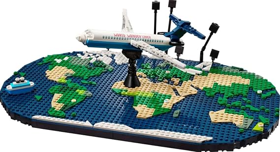 LEGO Family Holiday Memories, Adult and Teenage Building Kit, World Map for Crafts, Photo Holder Home Accessory, Cute Family Activity, Gift for Travelers, Him and Her 41838