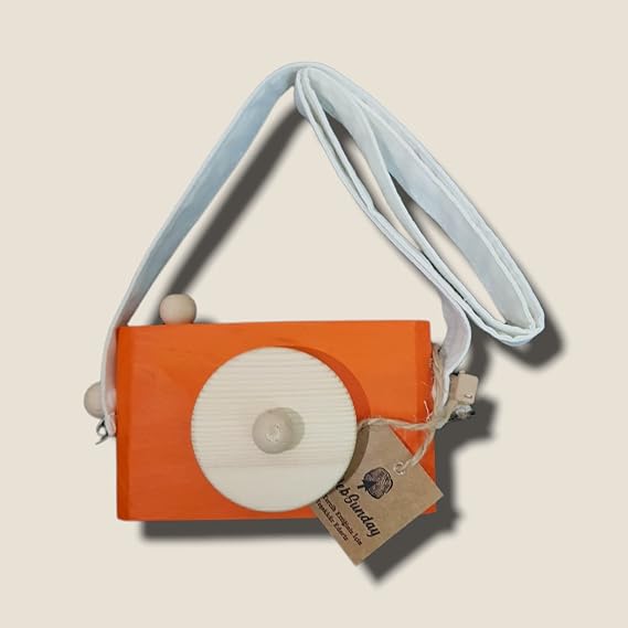 Dekoratif Fotoğraf Makinesi, Bebek Çocuk Boyun Asılı Fotoğraflı Sahne Kamera Oyuncak, Halatlı Sevimli Ahşap Kamera Oyuncaklar Çocuk Odası için Asılı Dekorasyon Kız Erkek Hediyelik Oyuncak (Turuncu)