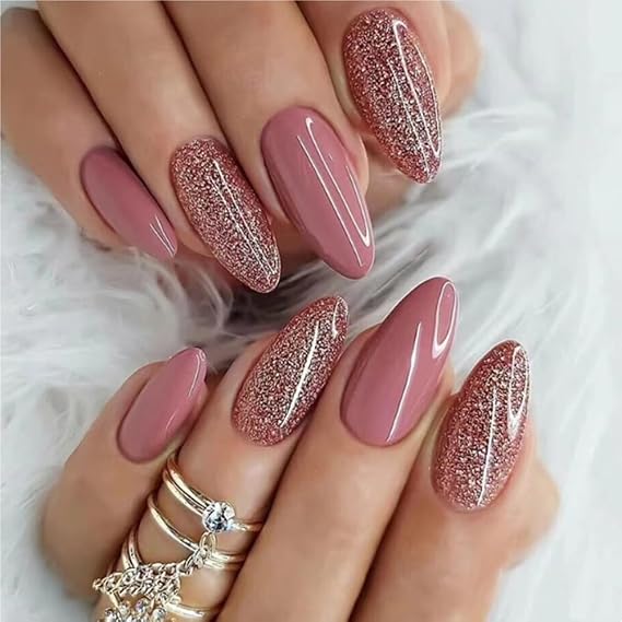 Press on Nails ミディアム アーモンド、ネイルオーバル、グリッターデザインのフェイクネイル、フェイクネイルプレス 女性用 DIY マニキュアデコレーション 24個入り ビーンピンクグリッター、ミディアム