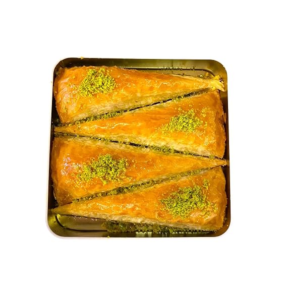 Turkish Pistachios Baklava Pastry, Mediterranean Desserts, Baklava Gift Box With Rich Pistachios, Halal Food, Traditional Dessert Box, Turkish BaklavaTreats 4 Piece,