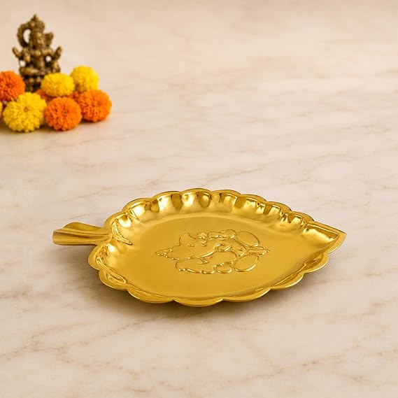 Putrika Traditional Handcrafted Brass Puja | Pooja Thali | Thambulam Plate | Home Decor | Return Gifts | Decorative | Serving and Gifting Tray Small [Weight: 50gm] Ganesha Leaf Thali