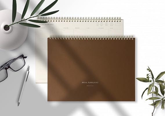 Fark Tanıtım Aylık Spiralli Tarihsiz Planlayıcı - 110gr Ivory Kağıt, 21x29.7 cm, 24 Yaprak, Boş Arkalı