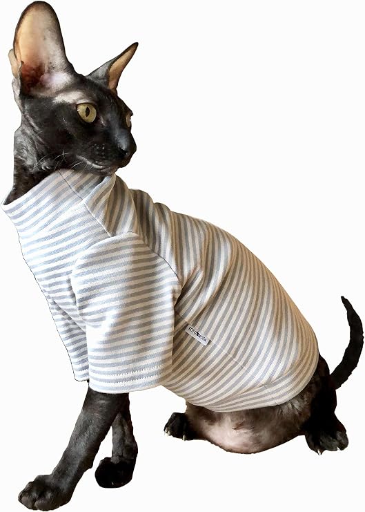 Cats Warm Sweater with Long Sleeves and Grey Light Stripes L