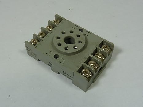 IDEC Relays SR2P-06 8 PIN SNAP ON RAIL RELAY SCKT