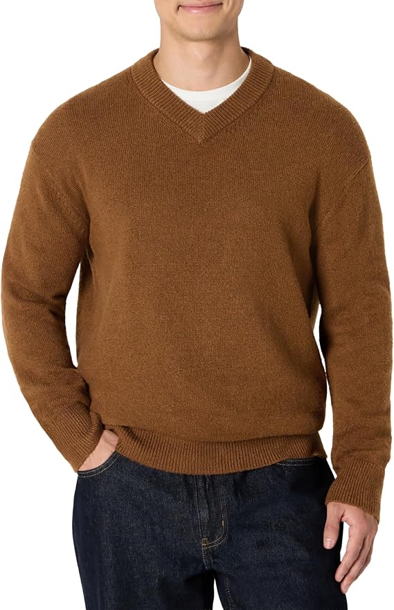 Amazon Essentials Men's Regular-Fit Cotton Blend V-Neck Jumper