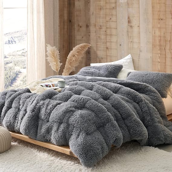 Alaskan Winters Coma Inducer Queen Oversized Comforter, Chisel Stone Gray