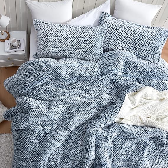 Cozy Peaks Coma Inducer Queen Oversized Comforter Set, Chevron Frost Navy